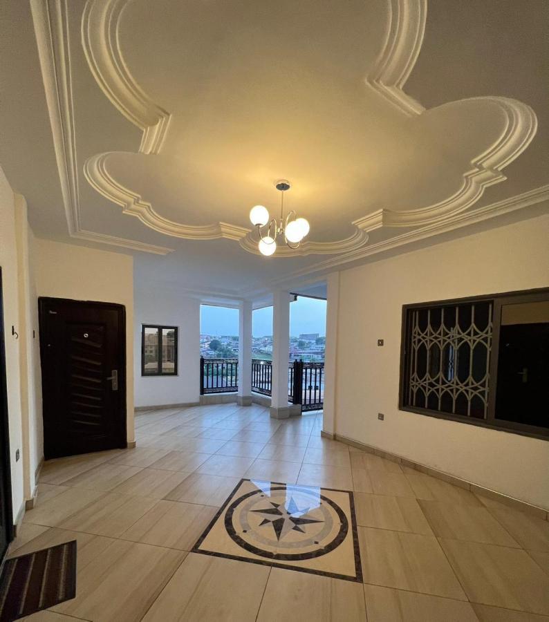 Baffour Apartments Adiebeba Extérieur photo