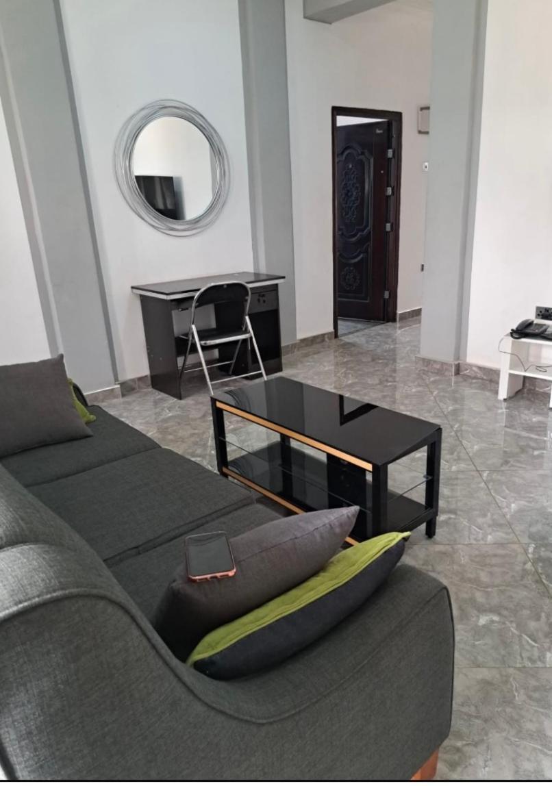 Baffour Apartments Adiebeba Extérieur photo