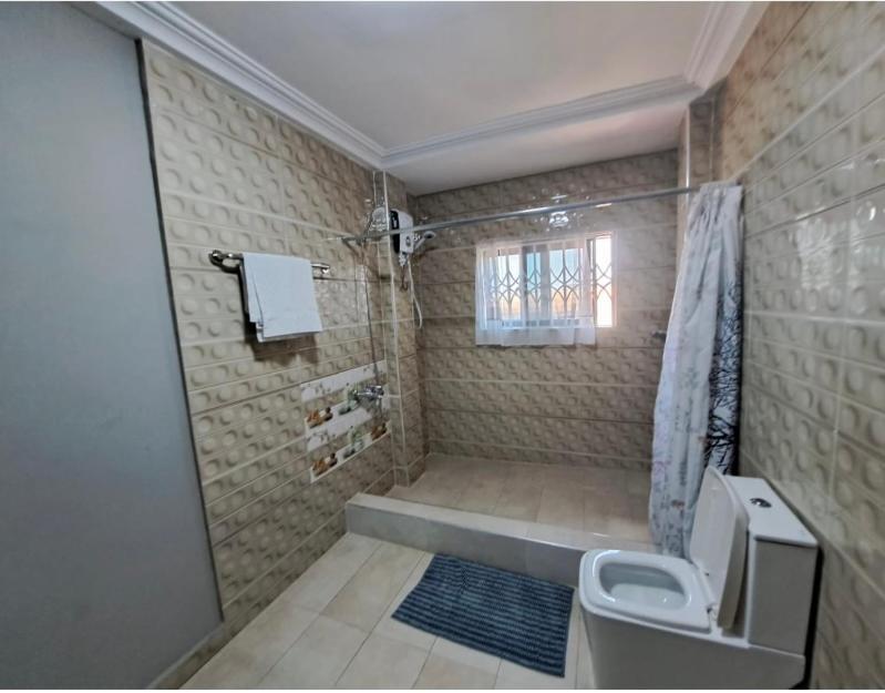 Baffour Apartments Adiebeba Extérieur photo